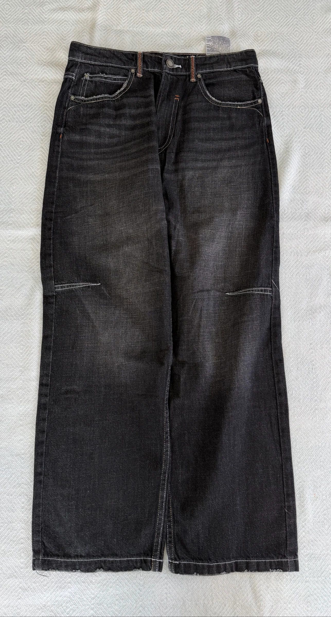 Jeans evasé cinza escuro - preto bordado nos bolsos - Bershka tamanho 38 – photo 2